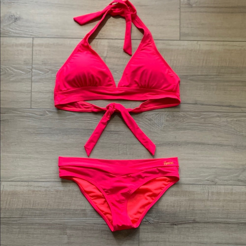 Breeza Pink Halter Bikini Set Bottom L but fits a S and top is a D